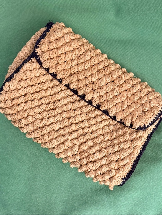 Mar Y Sol Handbags - Mar Y Sol Straw Crocheted Clutch Bag in Beige with dark navy Trim NWOT